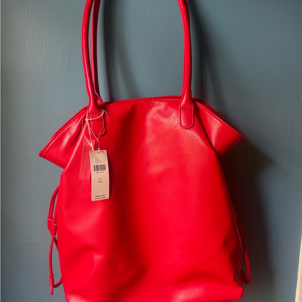 Red Women's Tote Bag - Stylish Everyday Shoulder Bag